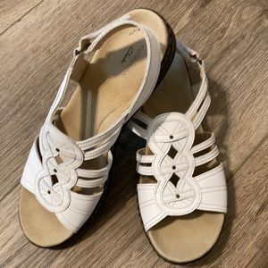 Clarks Ultimate Comfort Leisa Janna sandals